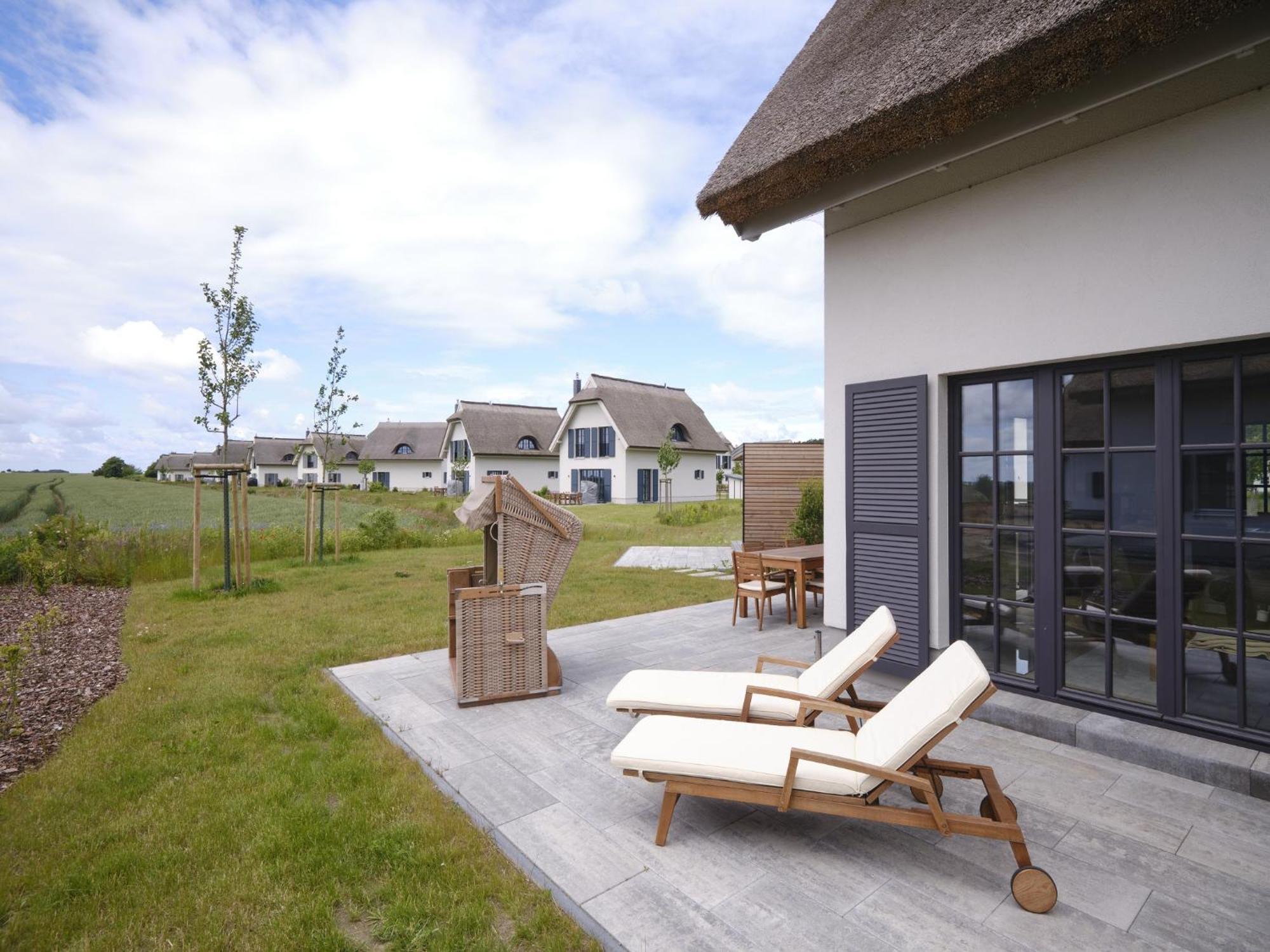 Reetland Am Meer - Luxusplus Reetdachvilla Mit 4 Schlafzimmern, Aussensauna, Loungebereich Und Kamin G07 드란스케 외부 사진